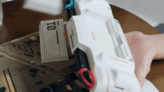 the way how G-case extends Switch battery life with removable battery pack